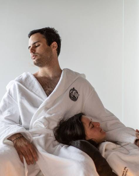 Relax with your partner at Scandinave Spa